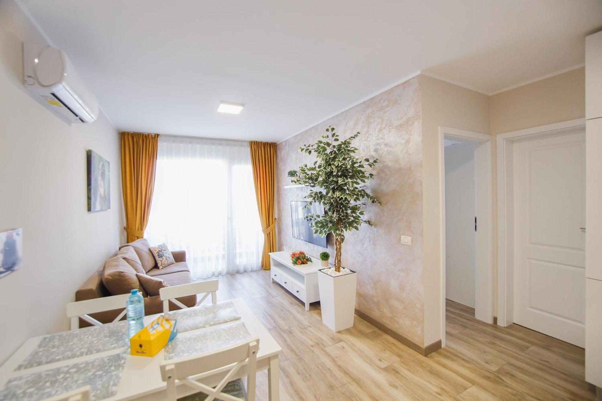 Cappuccino Colors At West Residence Oradea Exteriér fotografie